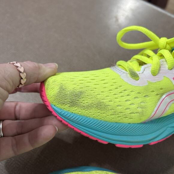 ASICS women's Gel-Excite 7 running sneakers in safety yellow/blue size 7.5 - Picture 3 of 10